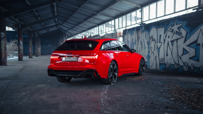 AUdi RS6 WYNAJEM - 600 KM W NAJBARDZIEJ PRAKTYCZNEJ FORMIE