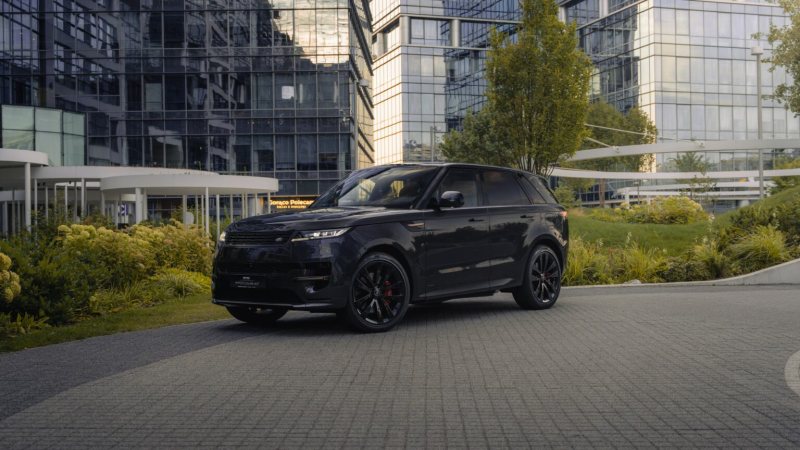 Range Rover Sport wynajem – luksusowy SUV, który definiuje prestiż jazdy